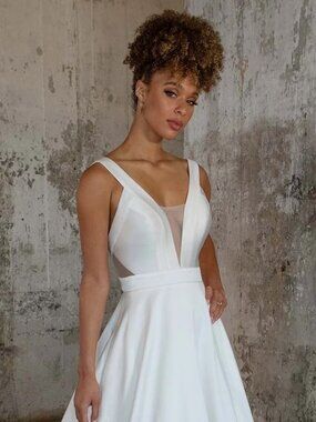 Martina Liana Luxe, Style: LE1225